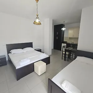 Vila Maison Apartment Ksamil